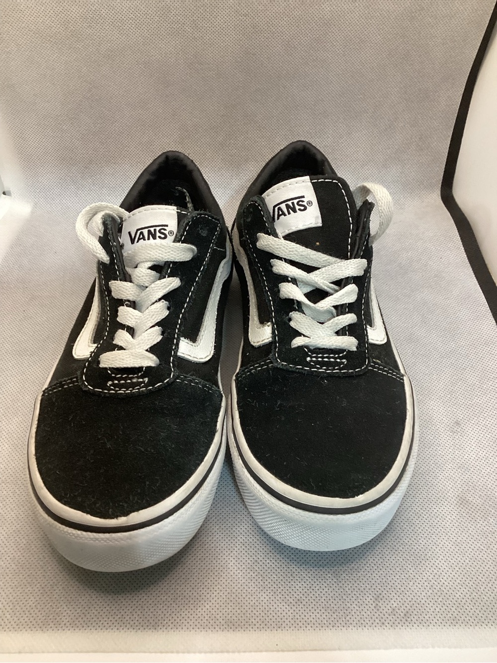 Vans Old Skool Black White Low Top Skate Sneakers Unisex Lace Up Casual Shoe